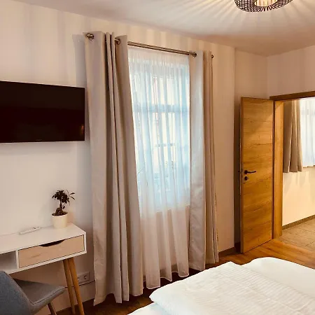 Hotel Gaststaette Weinbruecke Kulmbach