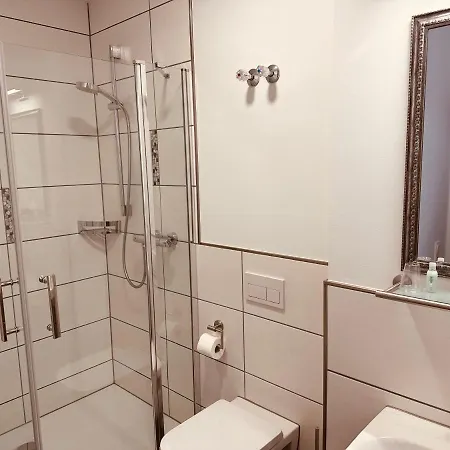 Hotel Gaststaette Weinbruecke