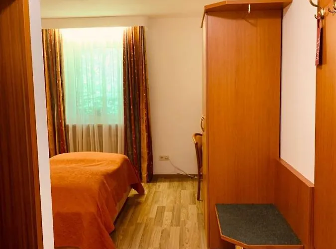 Gaststaette Weinbruecke Hotel