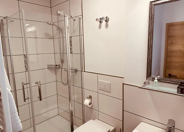 Szálloda Gaststaette Weinbruecke